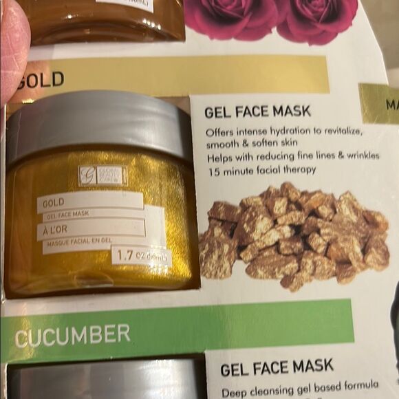 Gel Face Mask - Rose, Gold, Cucumber - Picture 5 of 7